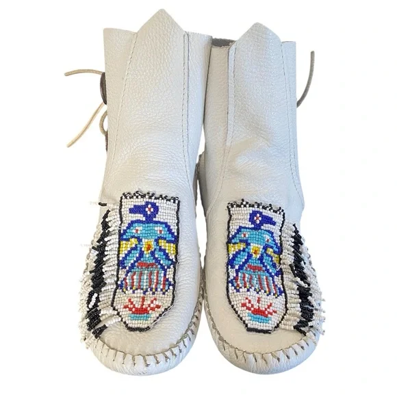 Taos Vintage Native American Hand Beaded Concho Ties Leather Moccasins Sz 9.5 - Picture 2 of 14